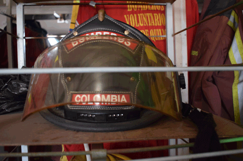 Con berraquera una mujer se convirtió en comandante de bomberos