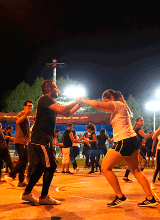 Deportistas iniciaron el año con Rumbatón Fitness Deportistas iniciaron el año con Rumbatón Fitness