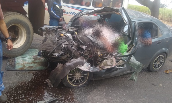 En accidente fallecieron cuatro futbolistas En accidente fallecieron cuatro futbolistas