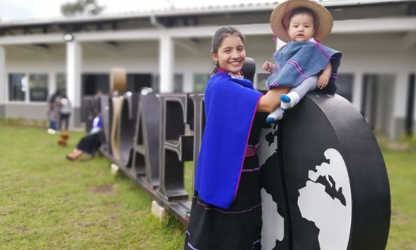 Mujeres en caficultura para “Desarrollo y Paz” Mujeres en caficultura para “Desarrollo y Paz”