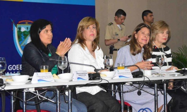 “No es cierto que Colombia es el país más corrupto del mundo”: Vicepresidenta Ramírez “No es cierto que Colombia es el país más corrupto del mundo”: Vicepresidenta Ramírez
