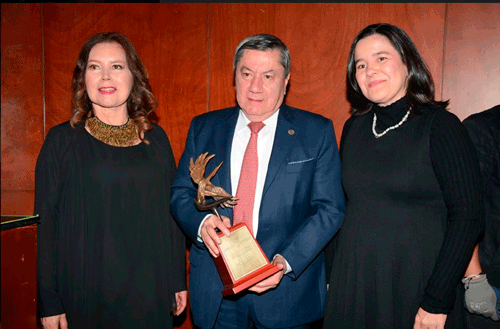 Fernando Barrero: premio al mérito periodístico Fernando Barrero: premio al mérito periodístico