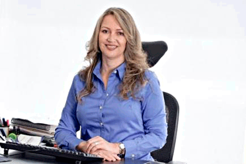 Paula Cortés: promotora excelsa de turismo Paula Cortés: promotora excelsa de turismo
