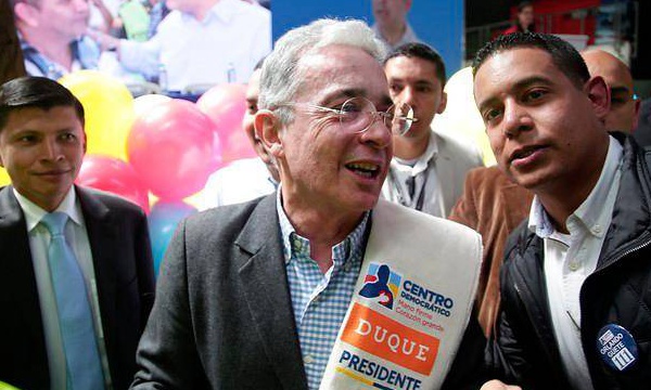 A Uribe se le apareció la virgen