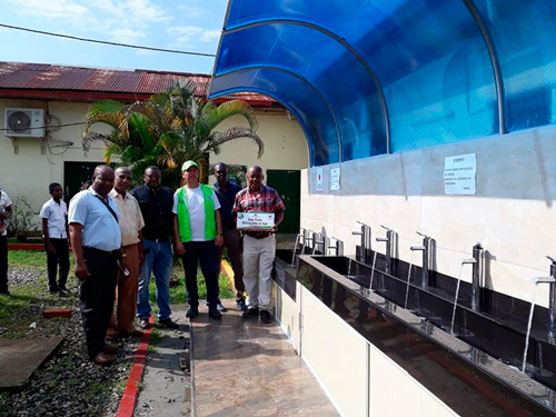 Niños del Chocó por fin beben agua pura Niños del Chocó por fin beben agua pura