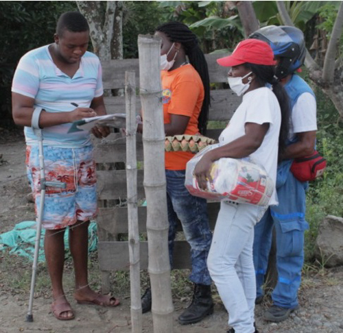 Comfacauca entrega alimentos a familias vulnerables en Norte del Cauca Comfacauca entrega alimentos a familias vulnerables en Norte del Cauca