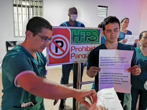 Médicos en Santander de Quilichao protestan por falta de apoyo para enfrentar Covid-19 Médicos en Santander de Quilichao protestan por falta de apoyo para enfrentar Covid-19