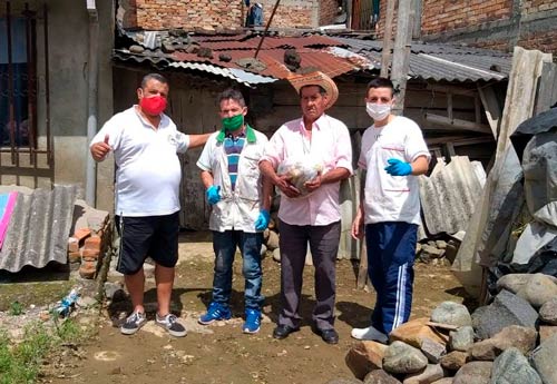 Familia en Popayán gestiona alimentos para los más vulnerables Familia en Popayán gestiona alimentos para los más vulnerables