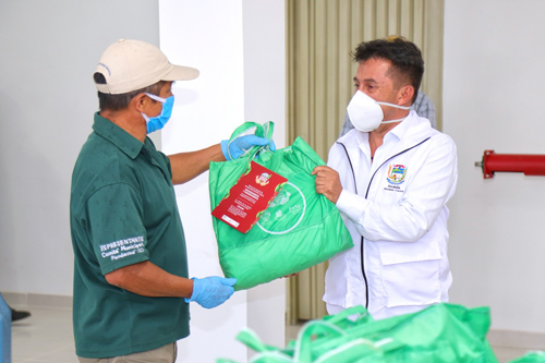 Entregan elementos de bioseguridad y desinfección a líderes comunitarios en el Cauca