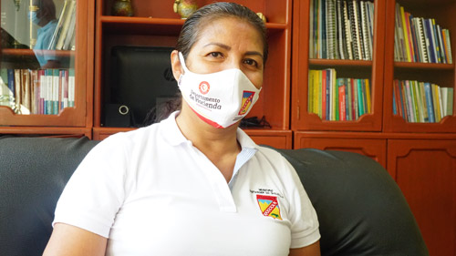 Mujeres llevan las riendas de su hogar y de la sociedad