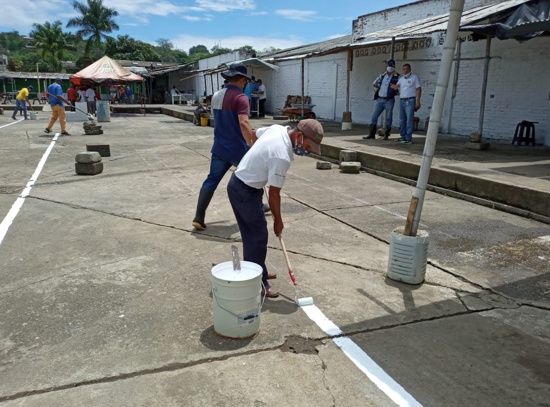 Realizan jornada de limpieza y desinfección en Galería de Caloto