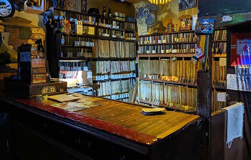 EL SOTAREÑO CIERRA SUS PUERTAS