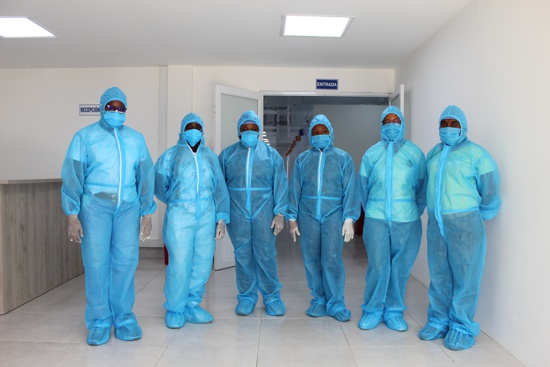 Personal de salud del área de aislamiento para enfermos Covid de Villa Rica