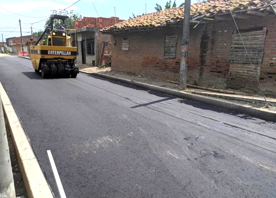 Ejecutan pavimentación de vías en Guachené Ejecutan pavimentación de vías en Guachené