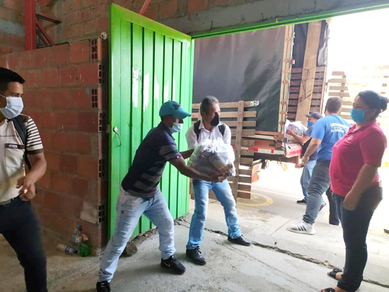 Entregan ayudas humanitarias a víctimas del conflicto en Corinto Entregan ayudas humanitarias a víctimas del conflicto en Corinto