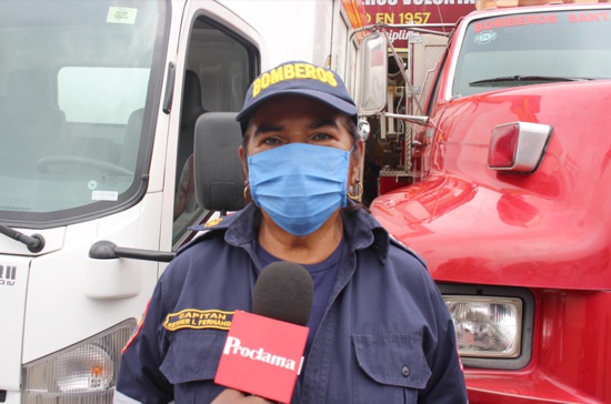 Esther Inés Fernández, comandante del Cuerpo de Bomberos Voluntarios de Santander de Quilichao Esther Inés Fernández, comandante del Cuerpo de Bomberos Voluntarios de Santander de Quilichao