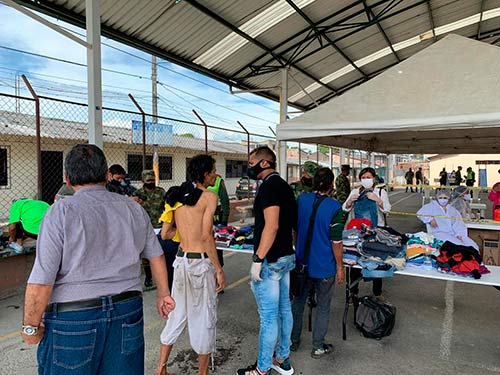 Habitantes de calle del Alfonso López se beneficiaron de brigada social