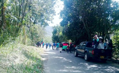 En medio de combates mataron a una niña y a una presunta disidente