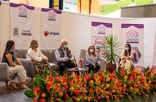 Programa 1000 mujeres y personas con discapacidad trabajando desde casa