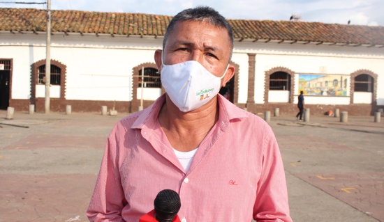 Debe apartarse del cargo el gerente de Merquilichao - William Medina