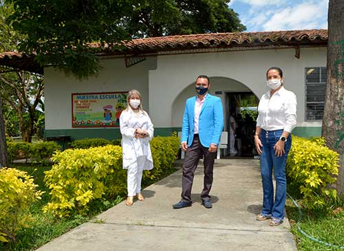 Fundación Gases de Occidente dona 733 kits educativos para estudiantes de Palmira Fundación Gases de Occidente dona 733 kits educativos para estudiantes de Palmira