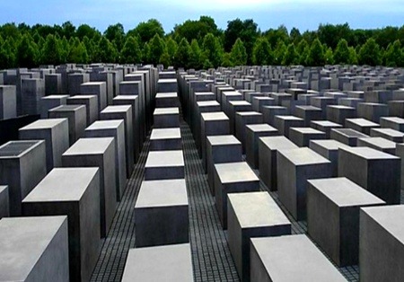 Diversión sobre el Monumento al Holocausto Diversión sobre el Monumento al Holocausto