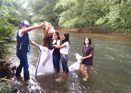 Educación ambiental para proteger los recursos naturales en Piamonte Educación ambiental para proteger los recursos naturales en Piamonte