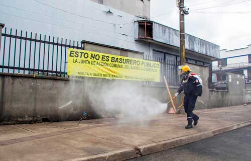 Administración Municipal realizó jornadas de desinfección en La Esmeralda Administración Municipal realizó jornadas de desinfección en La Esmeralda