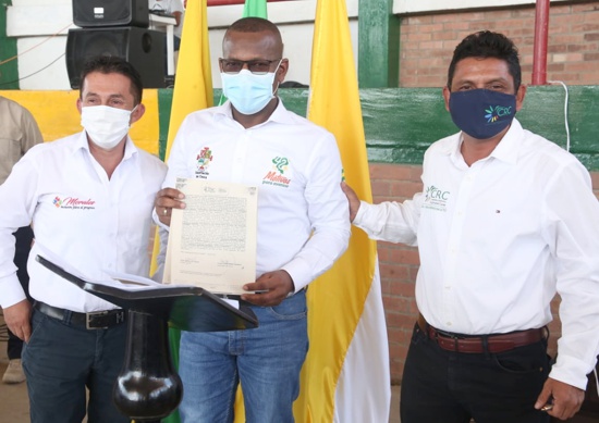 Gobernación y CRC firman convenio para un Ambiente con Oportunidades Gobernación y CRC firman convenio para un Ambiente con Oportunidades