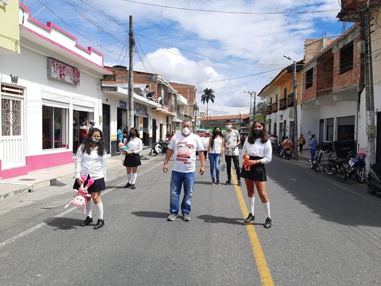 Juntos de cuidamos mejor, en Mercaderes