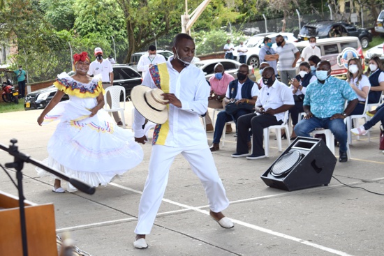 Presentación musical y artística en el Diálogo Social y Comunitario Avanzando en Quilichao