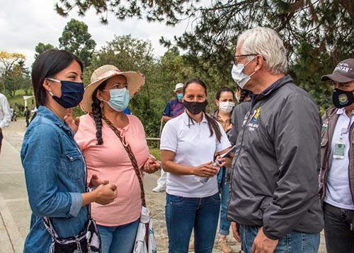Vereda Santa Bárbara en Popayán, ya cuenta con placa huella