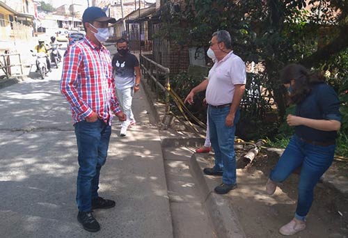 Secretaría de Tránsito continúa recorrido con las comunidades