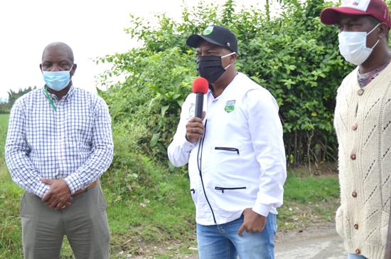 Alcalde Elmer Abonía entrega nueva obra para el progreso de Guachené - Vía Barragán - Caponera