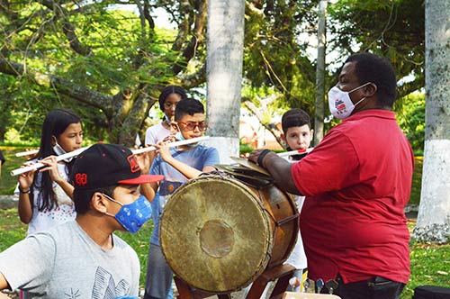 Efrén Balanta Mezú, maestro de maestros