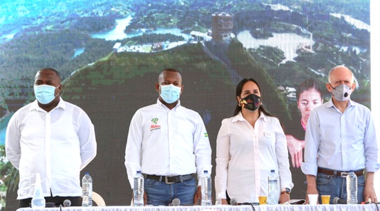 Pese a encuestas, gobernador responde con hechos combate al Covid Pese a encuestas, gobernador responde con hechos combate al Covid