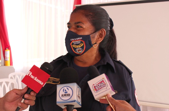 Esther Inés Fernández, capitana - comandante de la Estación de Bomberos de Quilichao Esther Inés Fernández, capitana - comandante de la Estación de Bomberos de Quilichao