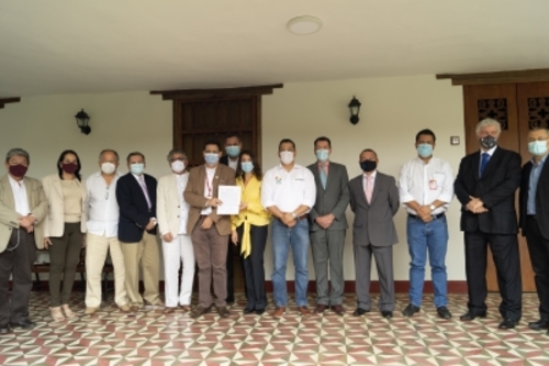 Firmado convenio de transformación del Hospital San José en universitario