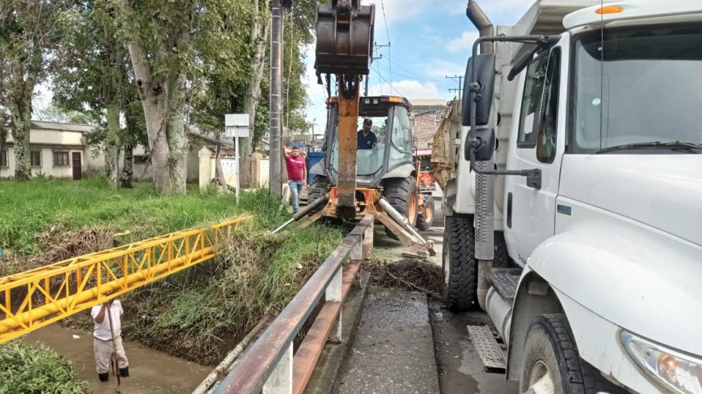 Continúa la atención oportuna de la Oficina de Gestión del Riesgo Municipal para evitar afectaciones en la ciudad