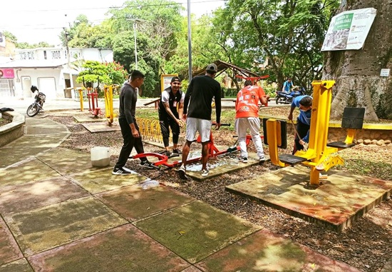 Jornada de limpieza y desinfección a parques biosaludables de Santander de Quilichao