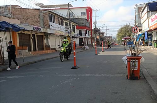 Doble sentido de la Carrera 18 le ha dado orden a la Esmeralda Doble sentido de la Carrera 18 le ha dado orden a la Esmeralda