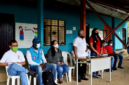 Alcaldesa de Santander de Quilichao en compañía de su equipo de gobierno visitaron la vereda San Isidro Alcaldesa de Santander de Quilichao en compañía de su equipo de gobierno visitaron la vereda San Isidro