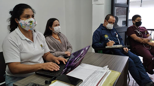Continúan los diálogos entre representantes y trabajadores de vehículos de tracción animal
