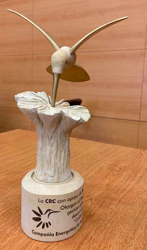 CRC OTORGÓ EL COLIBRÍ DORADO EN LA CATEGORIA EMPRESARIAL A LA COMPAÑÍA ENERGÉTICA DE OCCIDENTE CRC OTORGÓ EL COLIBRÍ DORADO EN LA CATEGORIA EMPRESARIAL A LA COMPAÑÍA ENERGÉTICA DE OCCIDENTE
