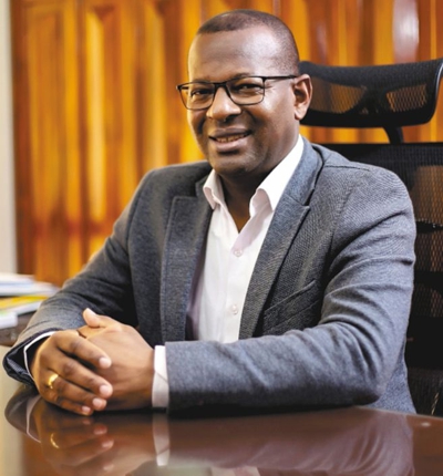 Elías Larrahondo es el Afrocolombiano del Año 2020 en sector público Elías Larrahondo es el Afrocolombiano del Año 2020 en sector público