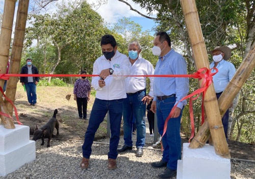 Inauguran sendero ecológico en “La Laguna”, municipio de El Tambo Inauguran sendero ecológico en “La Laguna”, municipio de El Tambo