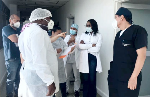 El gerente del Hospital Francisco de Paula Santander, médico José Elber Mina Castillo