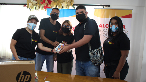 Plataforma juvenil de Quilichao recibe donación en equipos