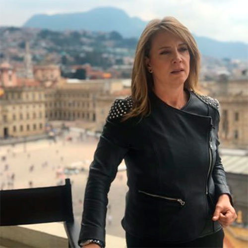 María Elvira Arango y Los informantes María Elvira Arango y Los informantes