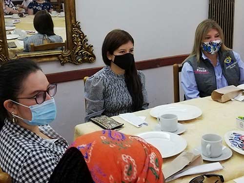Secretaría de la Mujer continúa fortaleciendo acciones hacia las comunidades